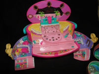 Vintage Bluebird Polly pocket Hatbox and Heart compact