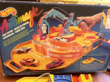 Boxed 1988 Vintage Hot Wheels Automagic Paint Factory Play Set