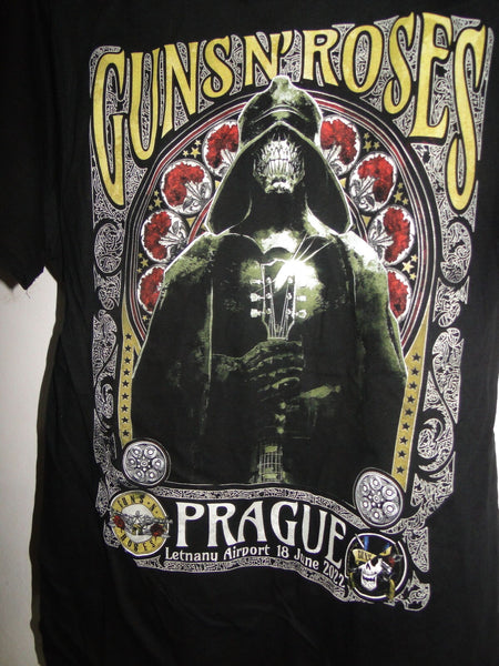 Unworn Official GUNS & ROSES T-shirt 2022 Prague Letnany Airport Medium