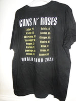 Unworn Official GUNS & ROSES T-shirt 2022 World Tour LARGE