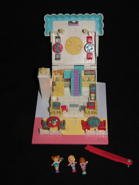 Vintage Polly Pocket Pizzeria Pizza Shop 3 dolls 1993 Bluebird