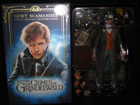 Hot Toys Movie Masterpiece 1/6 Scale Fully Poseable Figure: Fantastic Beasts: The Crimes of Grindelwald - Newt Scamander