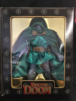 Marvel Comics: Dr Doom 8" Deluxe Action Figure 'Famous Cover Series' Toybiz ss